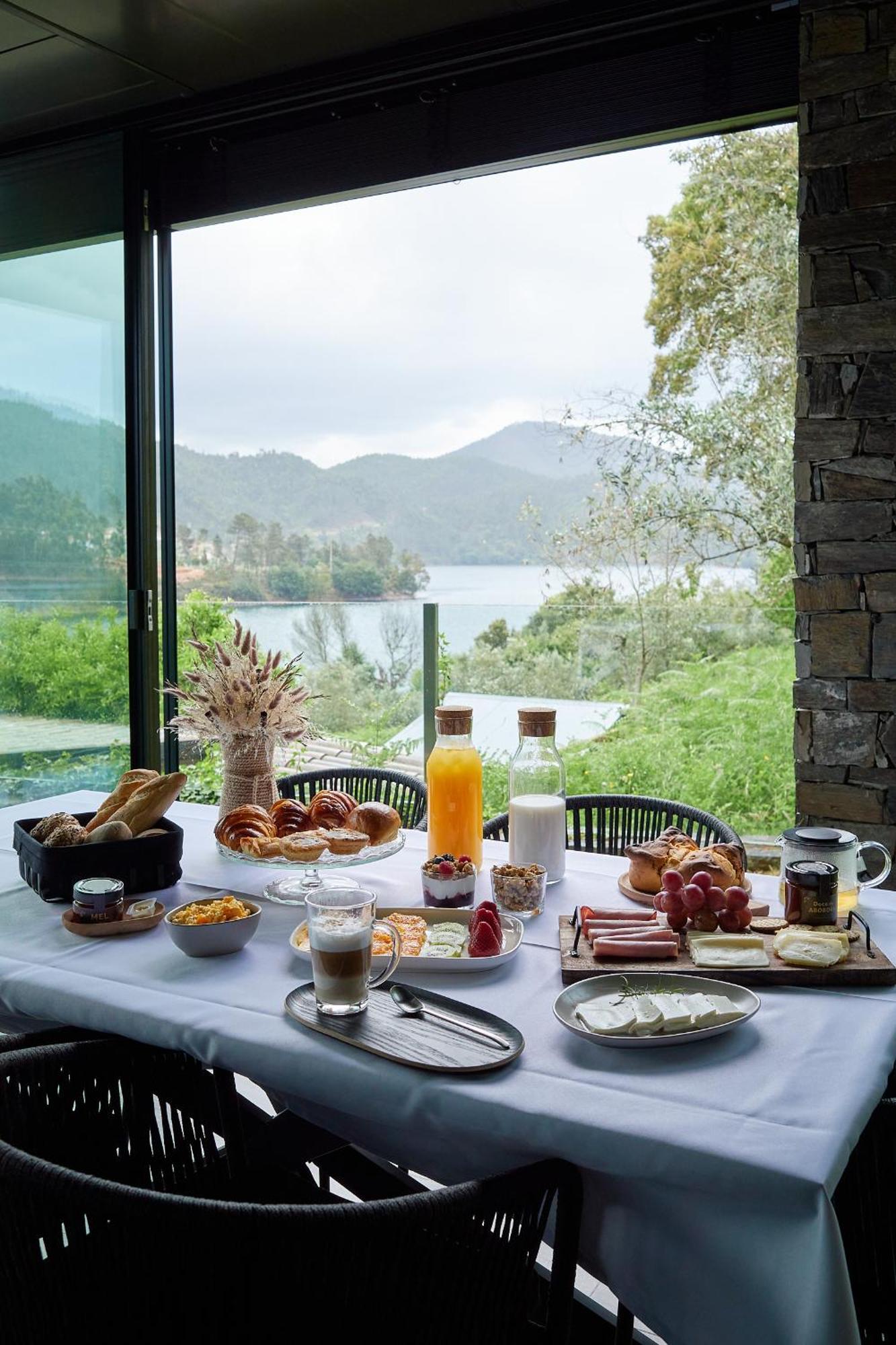 Campos River House Figueiro Dos Vinhos Exterior photo